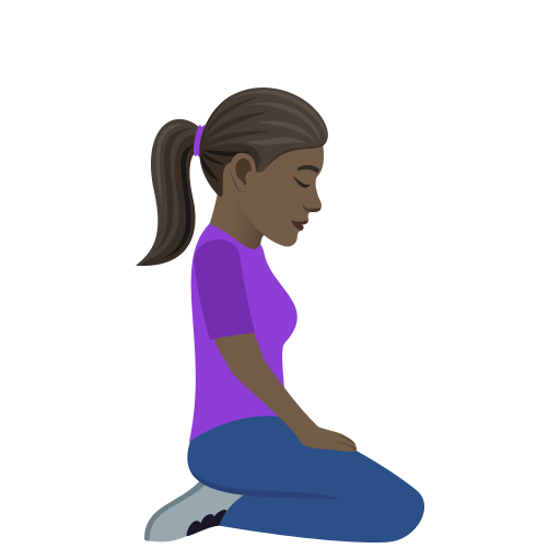 Woman Kneeling Facing Right: Dark Skin Tone on JoyPixels